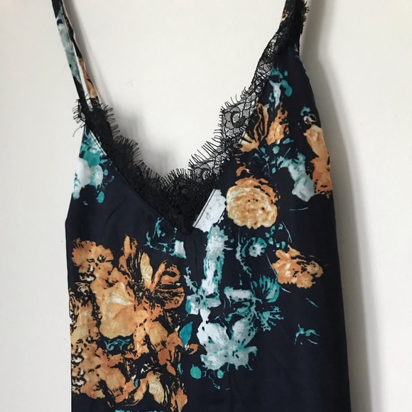 Tobi Floral Lace Slip Dress - Picture 4 of 5